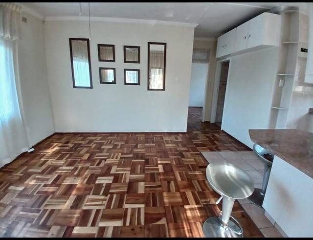 2 BEDROOM PROPERTY TO RENT IN UVONGO